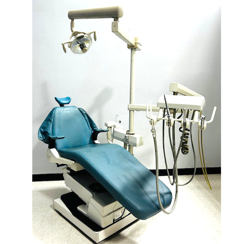 DENTAL CHAIR w/light and 6 hand tools