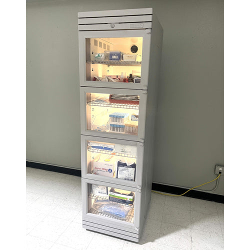 PYXIS 4 DOOR CABINET W/ LIGHTS